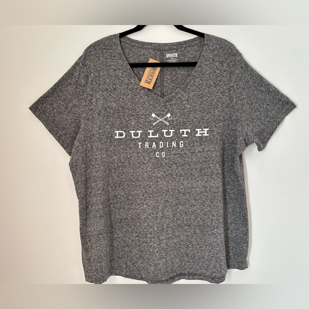 Duluth Trading Women's V Neck Heathered Gray Tshirt Size 1X New NWT -C32